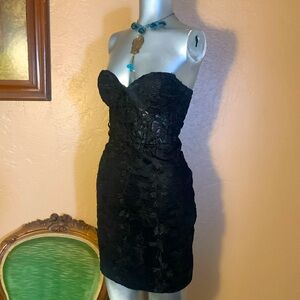 NWT Lavetir Black Giupure Mini Dress.  Sz S
